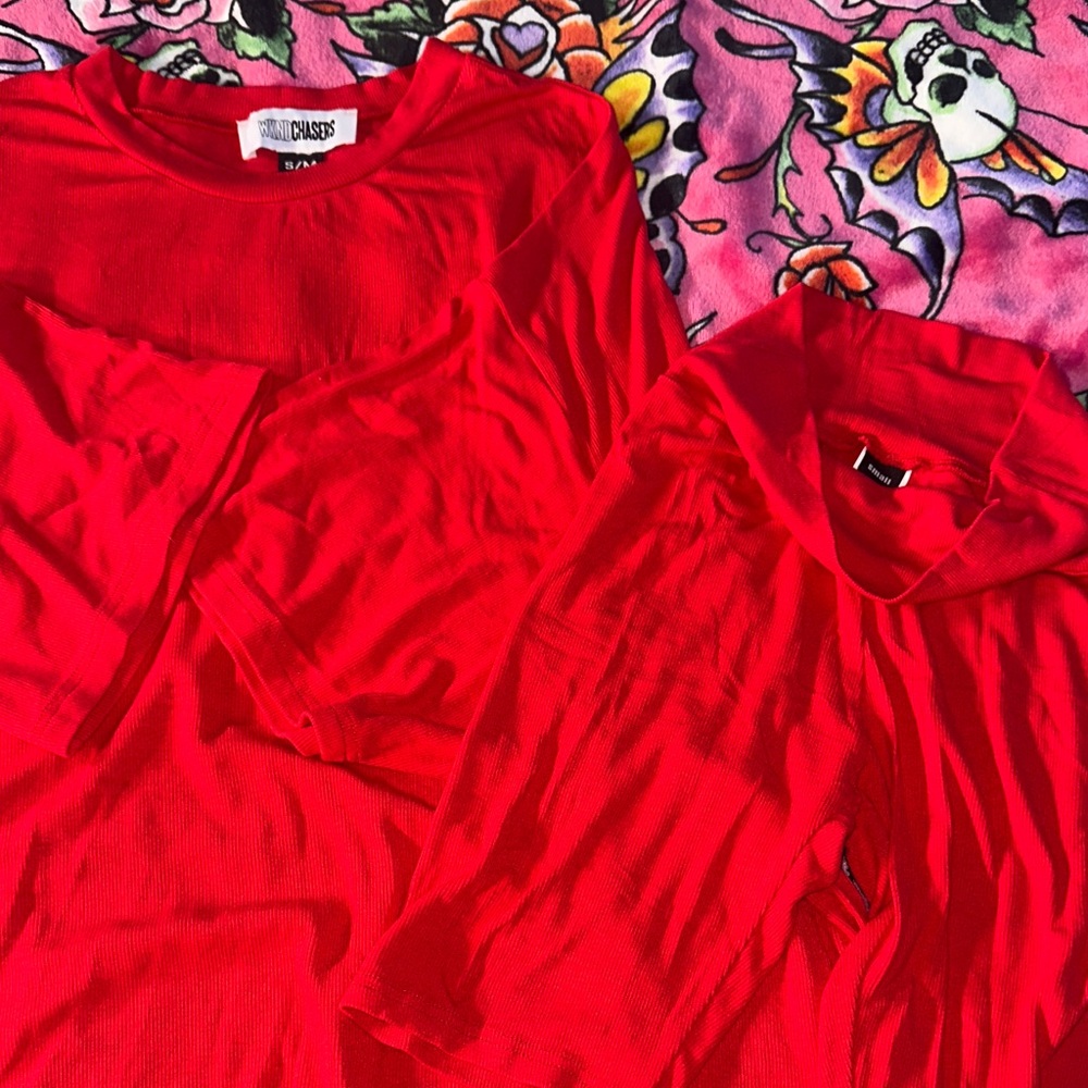 WKND CHASERS RED DAYDREAMER SET SIZE S/M TOP & SMALL SHORTS - Picture 5 of 5